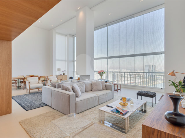 Apartamento à venda com 4 suítes em Panamby, São Paulo, SP