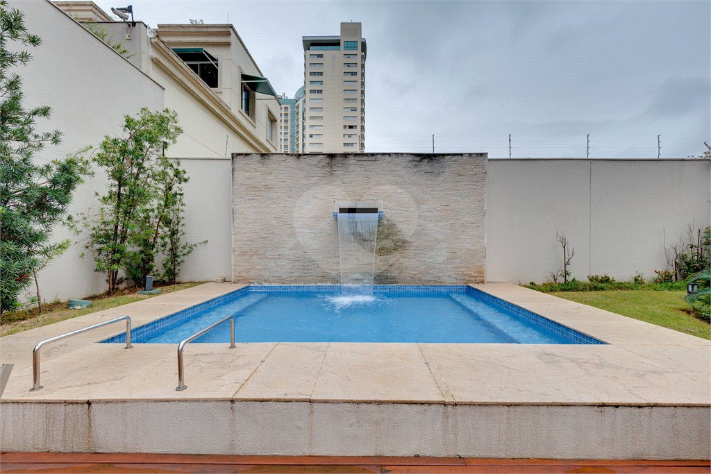 Apartamento à venda com 4 quartos, sendo 2 suítes, em Santo Amaro, São Paulo, SP