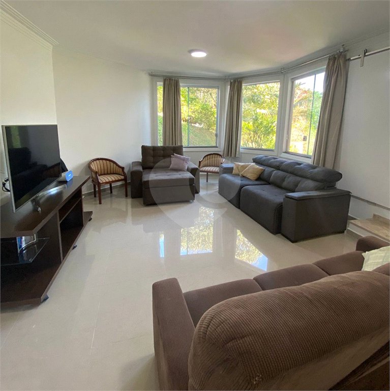 Casa à venda com 4 suítes no condomínio Aruã, Mogi das Cruzes - SP