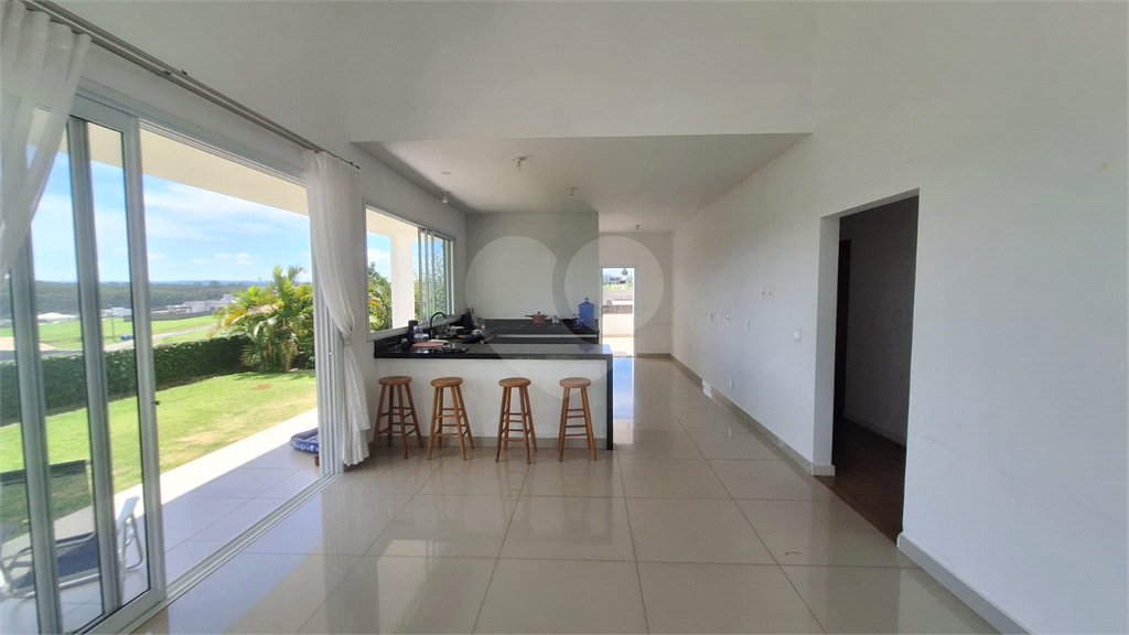 Casa à venda com 4 quartos, sendo 3 suítes,  no condomínio Fazenda Alta Vista, Salto de Pirapora - SP