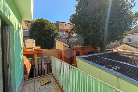 Sobrado à venda com 3 quartos em Chora Menino, São Paulo, SP