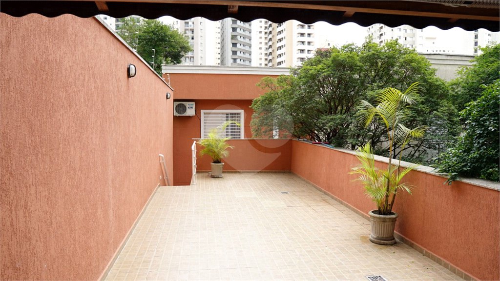 Sobrado à venda com 5 quartos, sendo 3 suítes,  em Santa Teresinha, São Paulo, SP