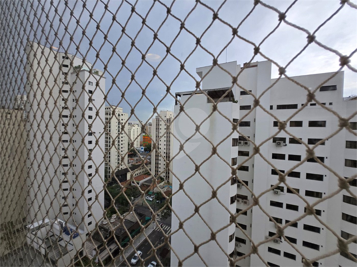 Apartamento à venda com 3 quartos, sendo 1 suíte,  em Indianópolis, São Paulo, SP