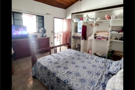 Casa Térrea à venda com 2 quartos, sendo 1 suíte,  em Jardim Alvinópolis, Atibaia, SP