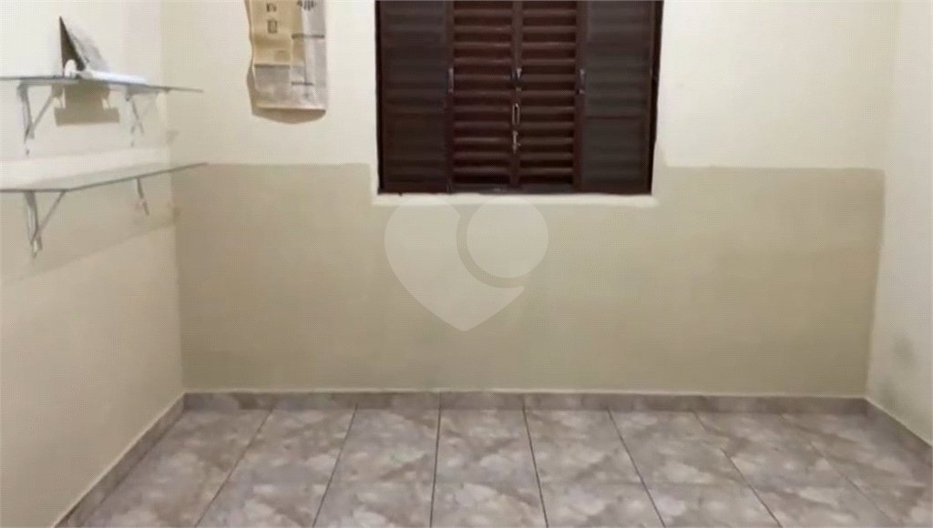Casa à venda com 3 quartos, sendo 1 suíte,  no Centro, Salto, SP