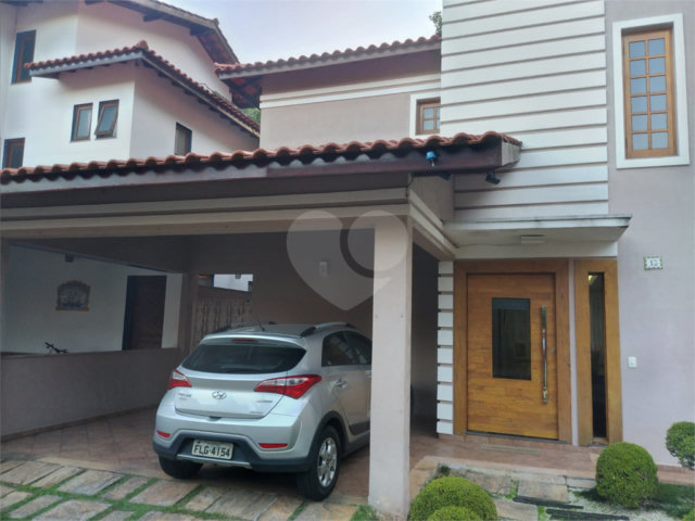 Casa à venda com 4 quartos, sendo 3 suítes,  no condomínio Da Serra, São Paulo - SP