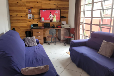 Sobrado à venda com 3 quartos em Água Fria, São Paulo, SP