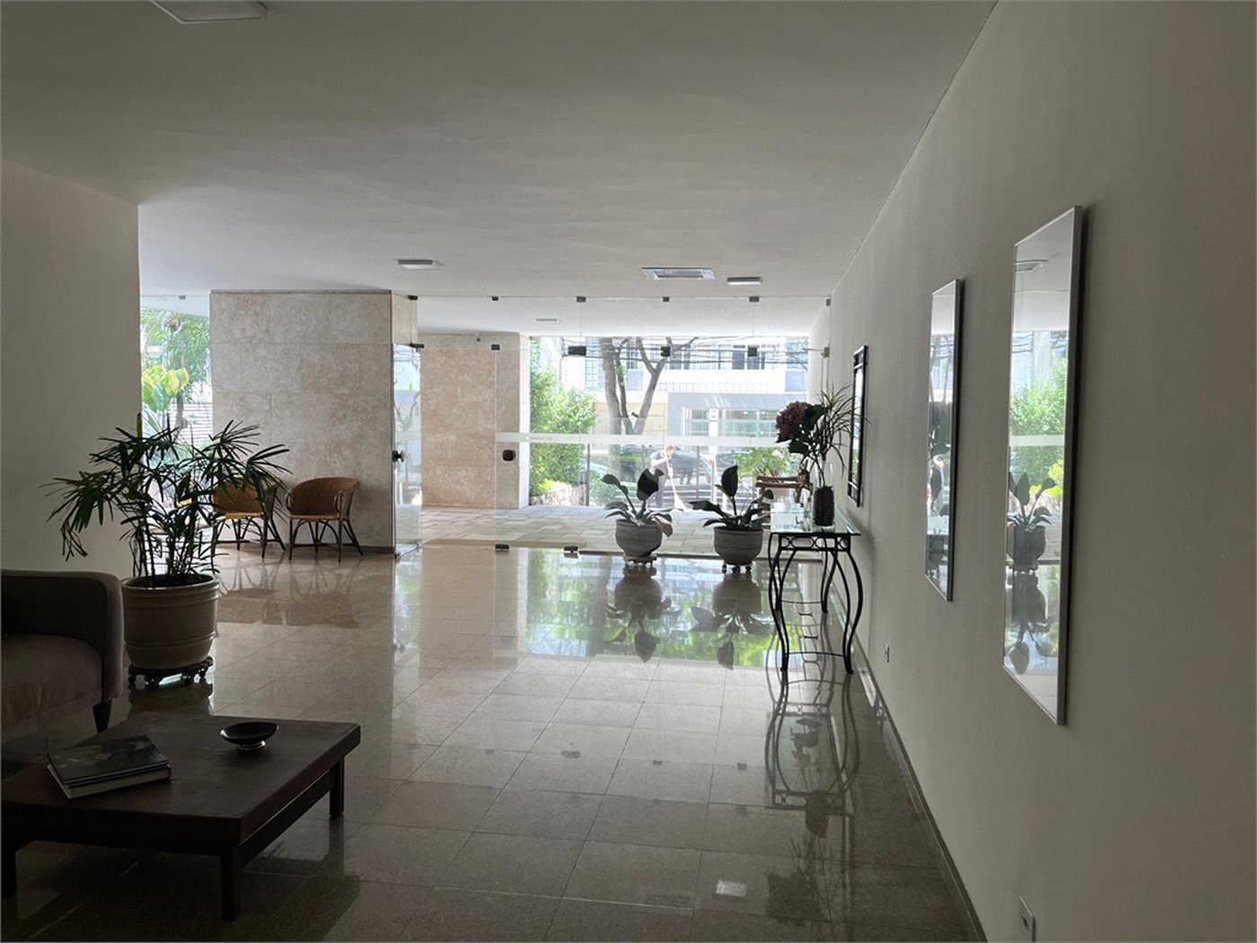 Apartamento à venda com 3 quartos, sendo 1 suíte,  em Itaim Bibi, São Paulo, SP
