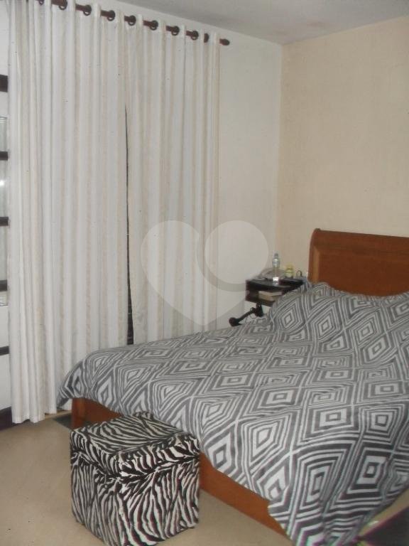 Sobrado à venda com 3 quartos, sendo 1 suíte, em Artur Alvim, São Paulo, SP