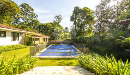 Casa à venda com 4 suítes no condomínio Chácara Flora, São Paulo - SP