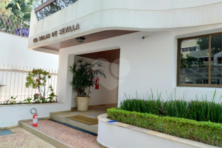Apartamento à venda com 4 quartos, sendo 1 suíte,  em Brooklin Paulista, São Paulo, SP
