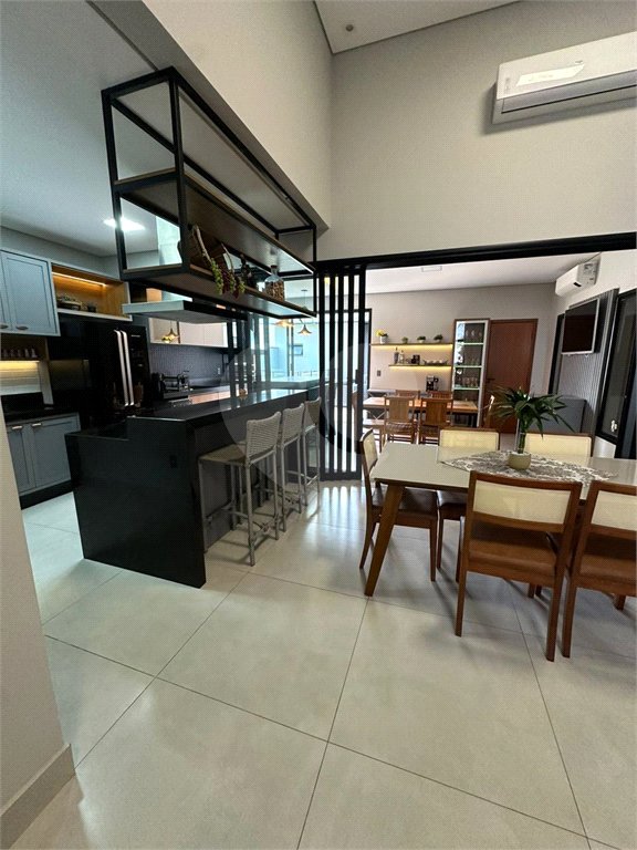 Casa à venda com 3 quartos, sendo 1 suíte, no condomínio Residencial Evidencias Indaiatuba, Indaiatuba - SP