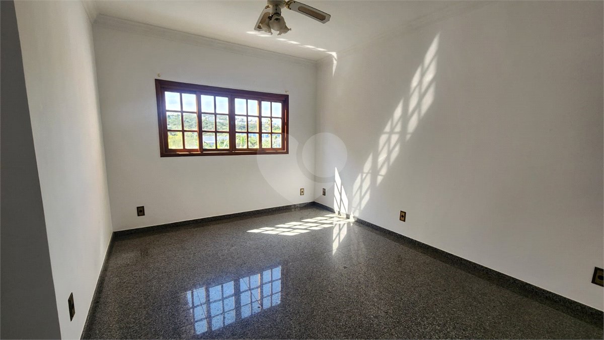 Casa à venda ou para alugar com 3 suítes no condomínio Villagio Capriccio, Louveira - SP