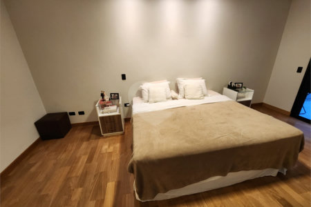 Casa à venda com 4 suítes em Jardim Prudência, São Paulo, SP
