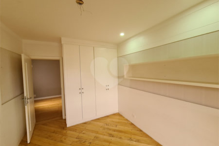 Apartamento à venda com 3 suítes em Água Fria, São Paulo, SP
