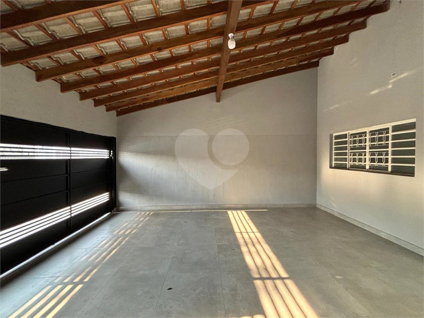 Casa à venda com 2 quartos, sendo 1 suíte, em Jardim Nair Maria, Salto, SP