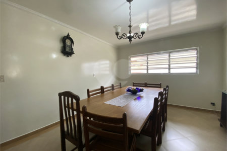 Sobrado à venda com 3 quartos, sendo 1 suíte,  em Vila Nivi, São Paulo, SP