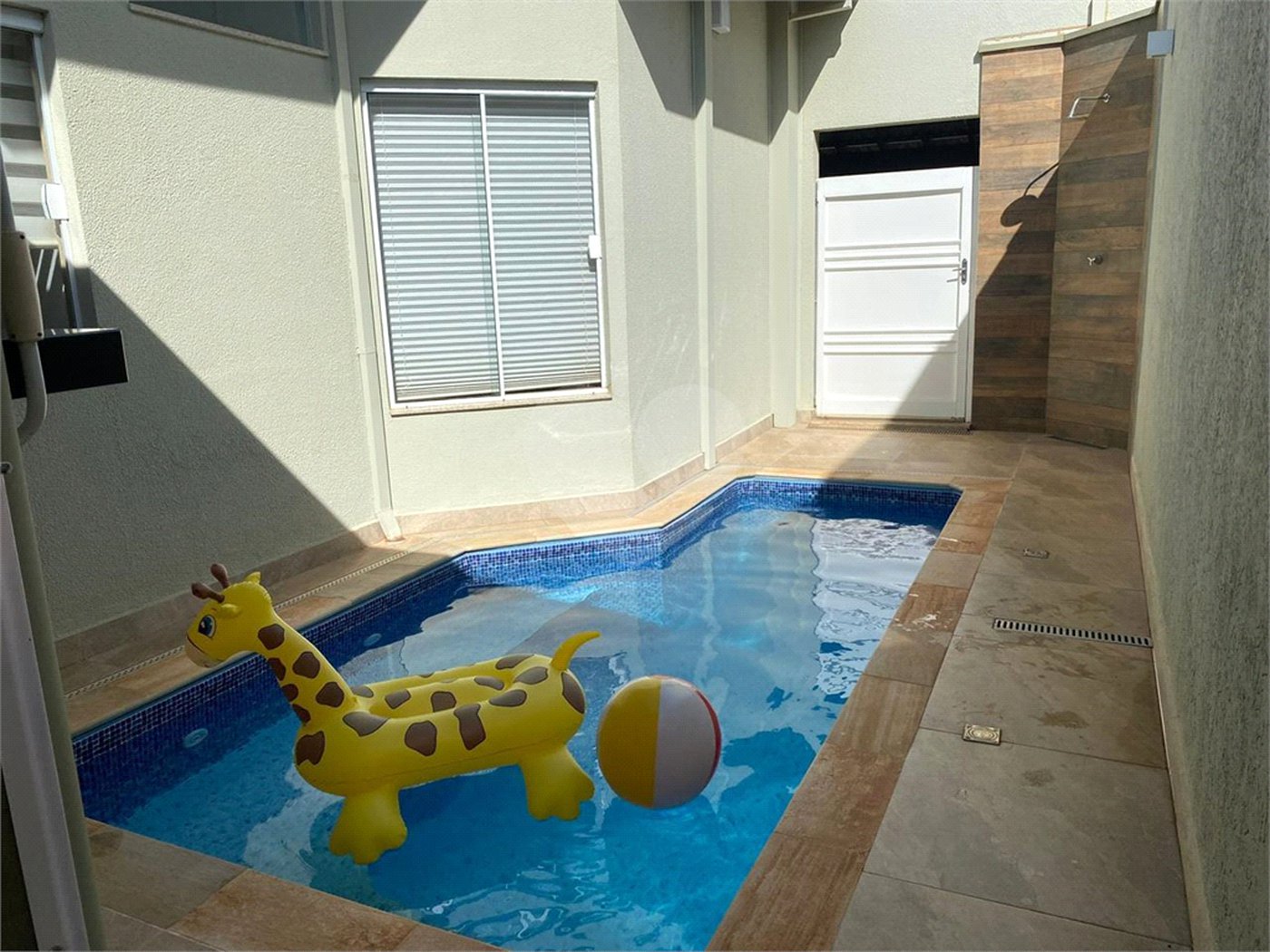 Casa à venda com 3 quartos, sendo 2 suítes, em Jardim Residencial Maggiore, Araraquara, SP