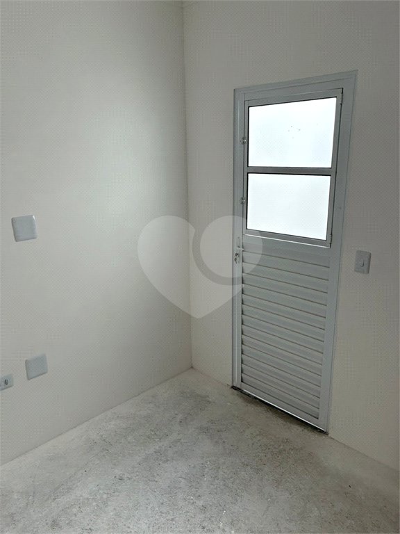 Sobrado à venda com 3 quartos, sendo 1 suíte,  em Calmon Viana, Poá, SP