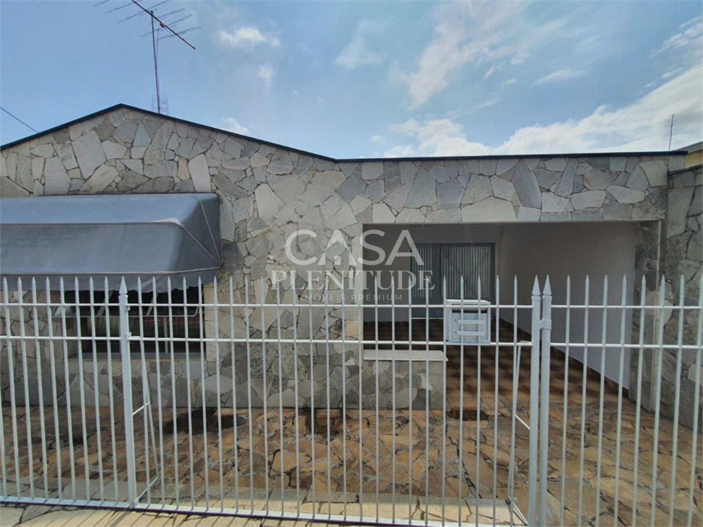 Casa à venda com 3 quartos em Vila Augusta, Sorocaba, SP
