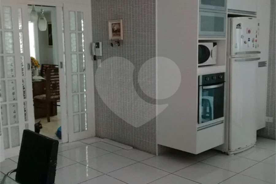 Sobrado à venda com 3 suítes em Tremembé, São Paulo, SP