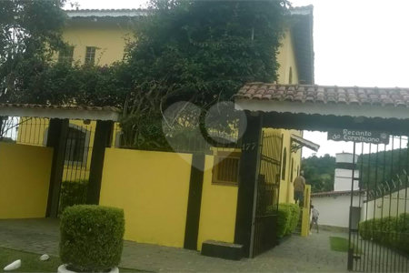 Chácara à venda com 5 quartos, sendo 3 suítes, em Vitória Régia, Atibaia, SP