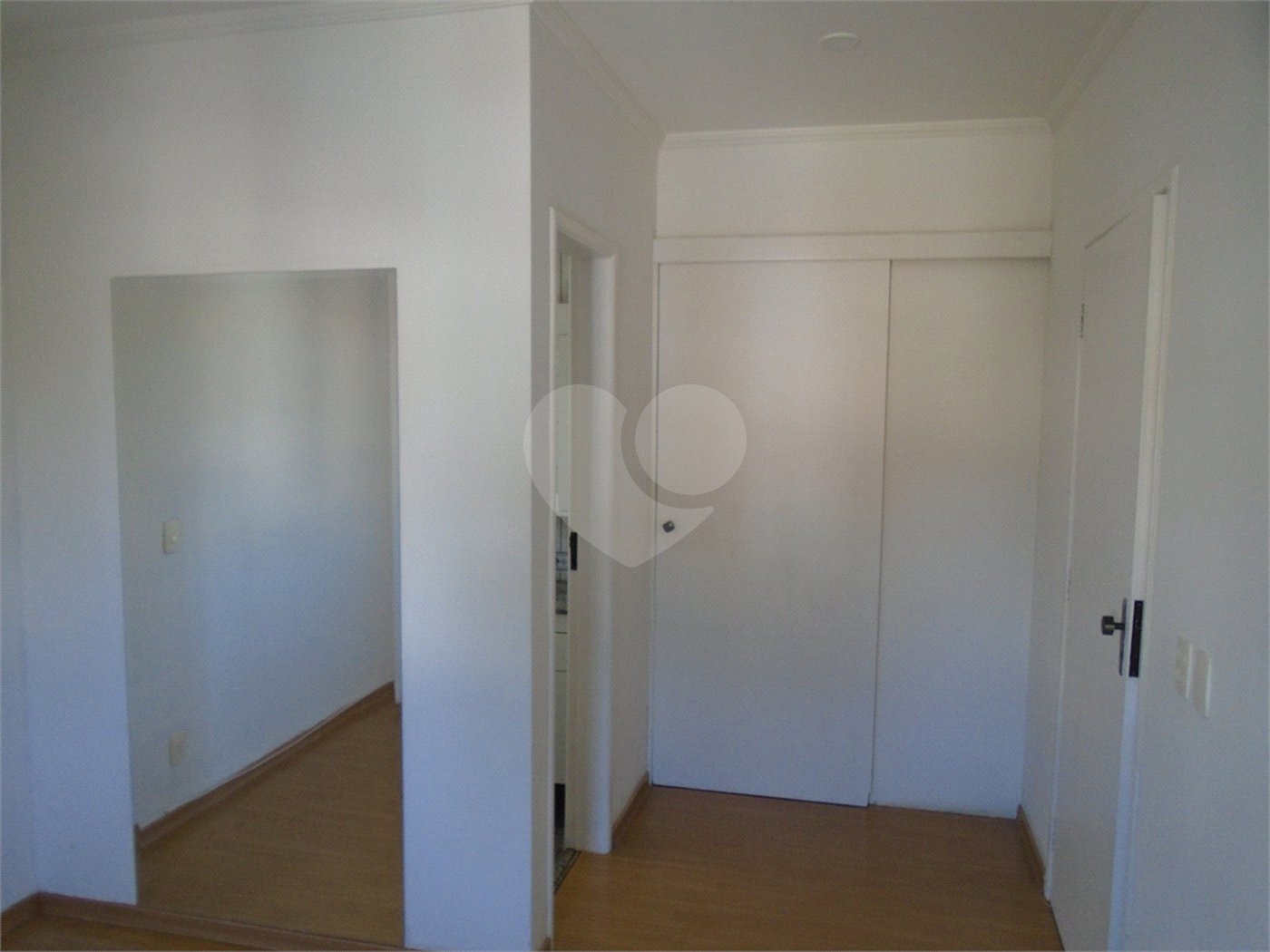 Apartamento à venda com 3 quartos, sendo 1 suíte, em Vila Oliveira, Mogi das Cruzes, SP