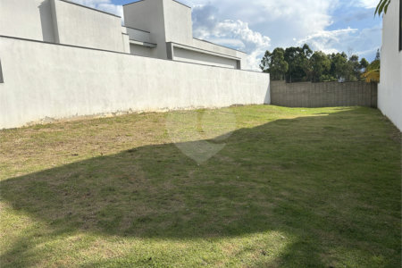 Terreno à venda em Loteamento Residencial Villágio Di Capri, Votorantim, SP