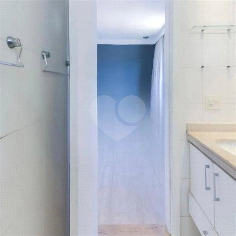 Apartamento à venda com 3 quartos, sendo 1 suíte,  em Cidade São Francisco, São Paulo, SP