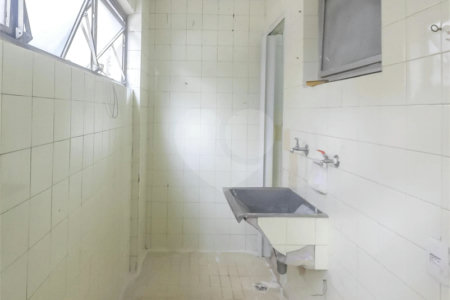 Apartamento à venda com 3 quartos, sendo 1 suíte, em Itaim Bibi, São Paulo, SP