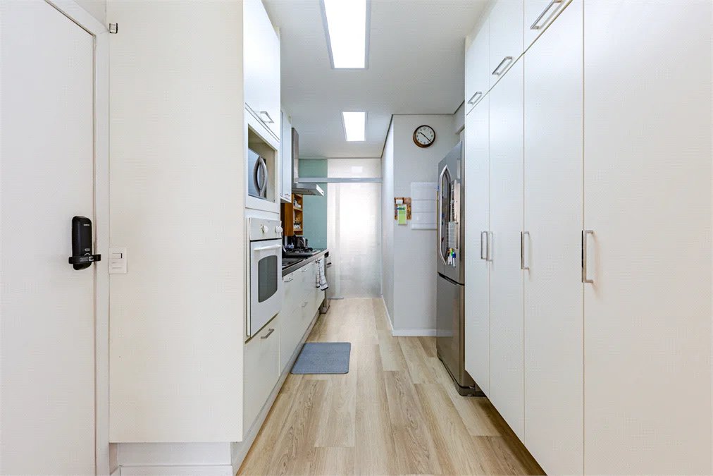 Cobertura à venda com 3 quartos, sendo 2 suítes,  em Brooklin Paulista, São Paulo, SP