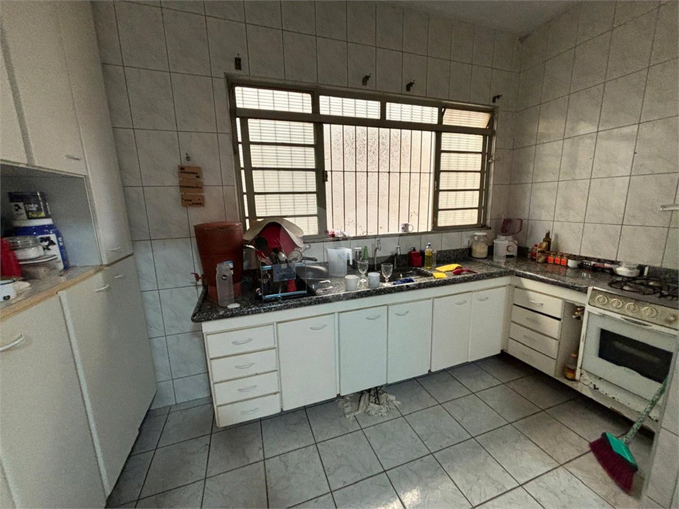 Casa à venda com 3 quartos em Vila Teixeira, Salto, SP