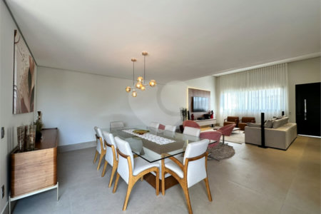 Casa à venda com 3 suítes no condomínio Villas do Golfe, Itu - SP