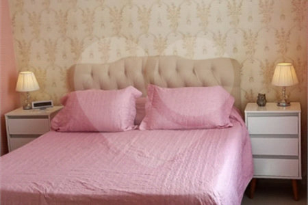 Casa à venda com 3 quartos, sendo 1 suíte, no condomínio Caruatinga, Atibaia - SP