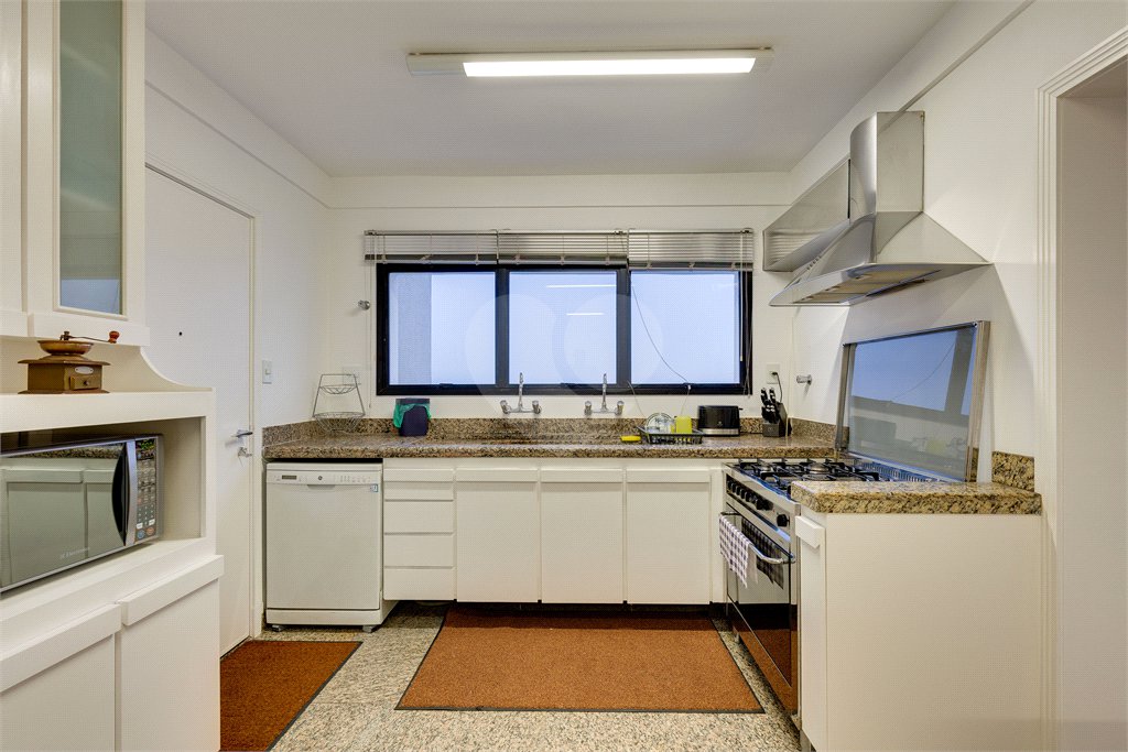 Apartamento à venda ou para alugar com 4 suítes em Alto da Boa Vista, São Paulo, SP