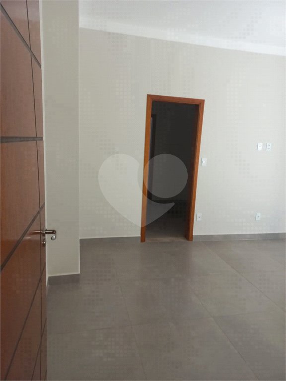 Casa à venda com 3 suítes no condomínio Reserva Real, Paulínia - SP