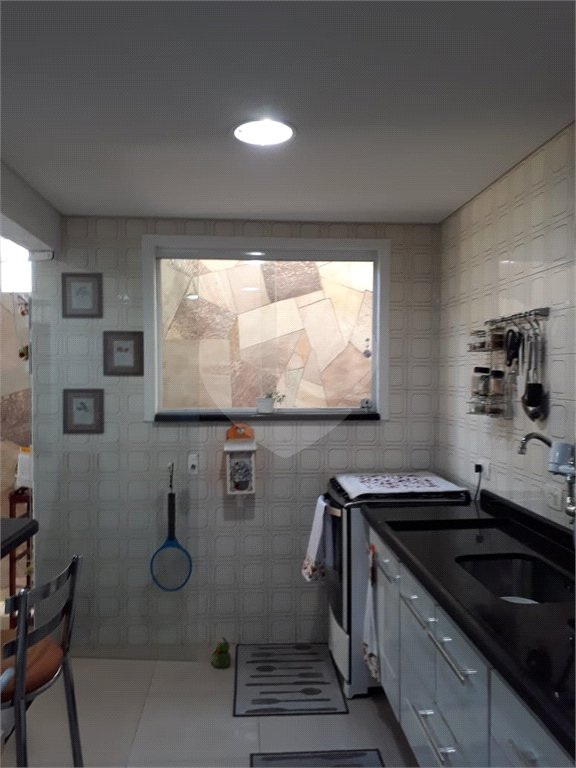 Sobrado à venda com 3 quartos, sendo 1 suíte, em Jardim Santa Mena, Guarulhos, SP