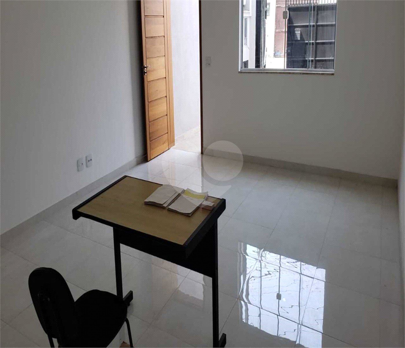 Sobrado à venda com 3 quartos, sendo 1 suíte, em Vila Romero, São Paulo, SP