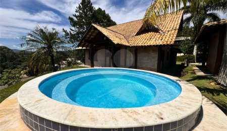 Casa à venda ou para alugar com 4 quartos, sendo 2 suítes,  no condomínio Náutico Porto Bragança, Bragança Paulista - SP