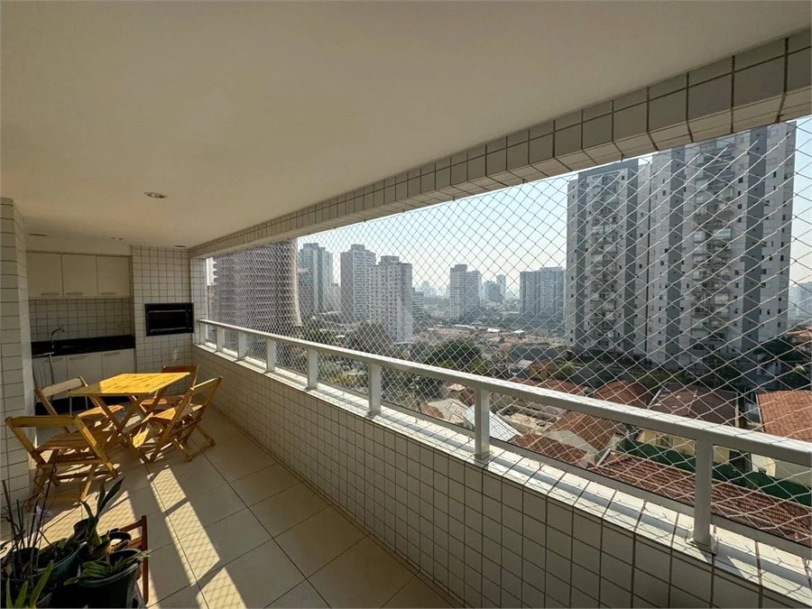 Apartamento à venda com 3 suítes em Vila Dom Pedro I, São Paulo, SP