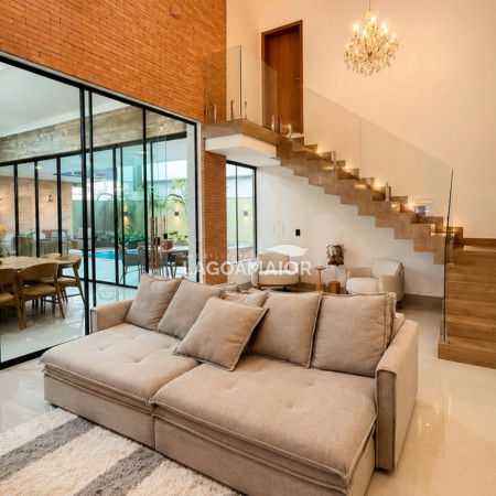 Casa à venda com 4 quartos, sendo 4 suítes, no condomínio Residencial Villa Dumont, Três Lagoas - MS