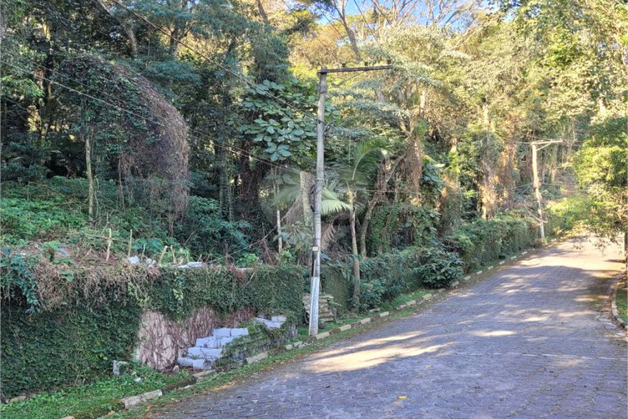 Terreno à venda no condomínio Parque Imperial da Cantareira, Mairiporã - SP