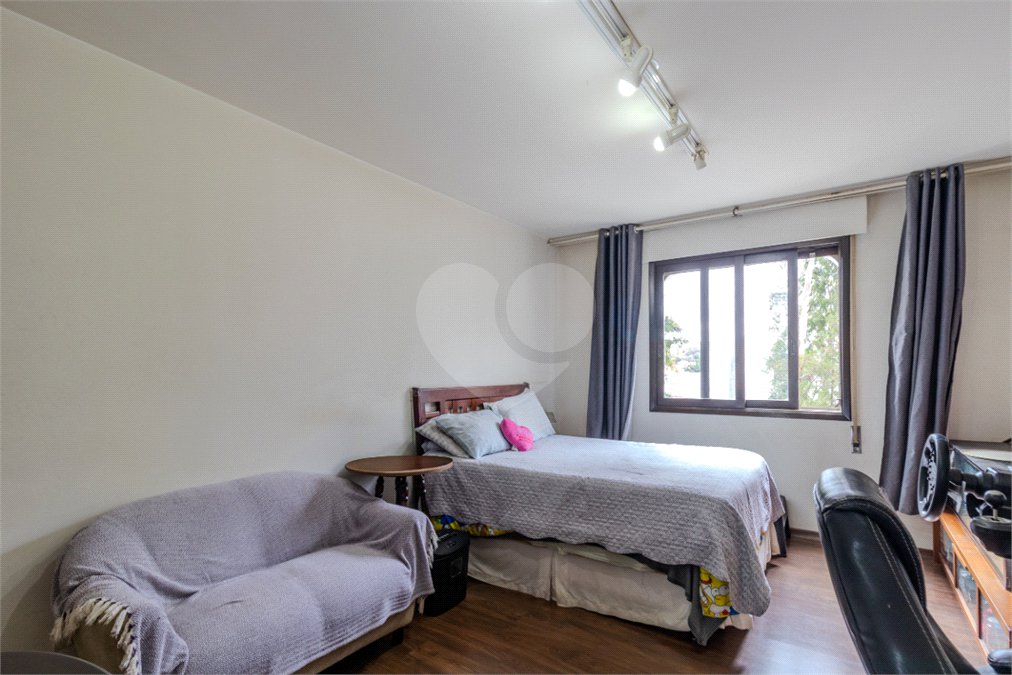 Apartamento à venda com 3 quartos, sendo 1 suíte,  em Granja Julieta, São Paulo, SP