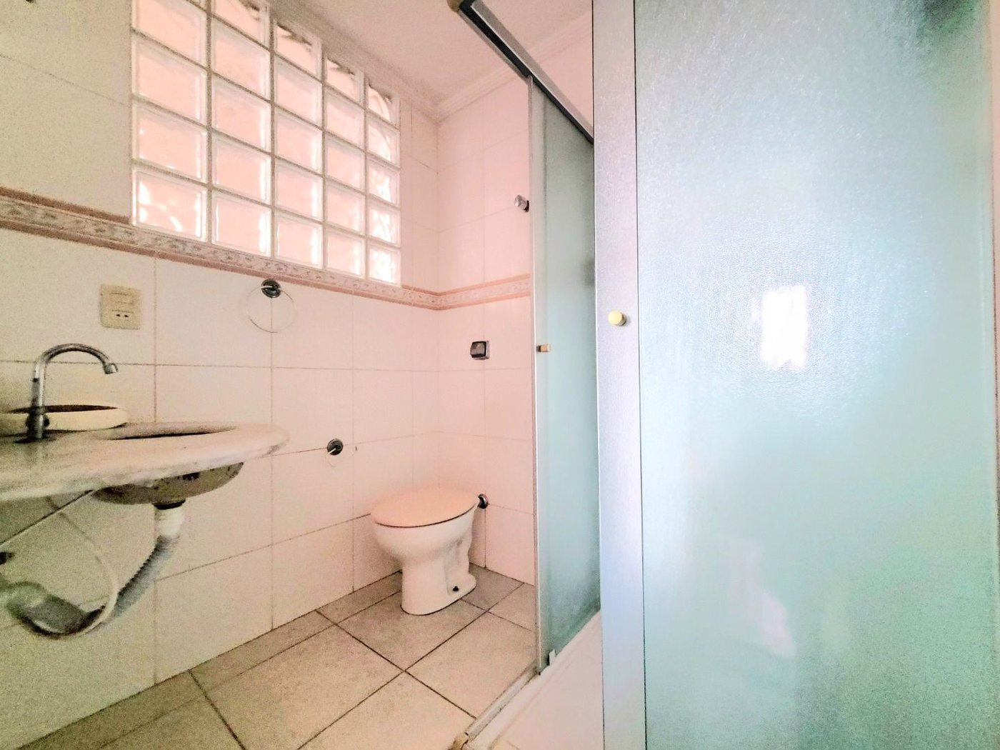 Apartamento com 2 dormitórios, 1 suíte, dependência de empregada à venda, 107 m² por R$ 640.000 - Marapé - Santos/SP