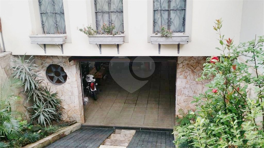 Sobrado à venda com 3 quartos, sendo 1 suíte, em Horto, São Paulo, SP