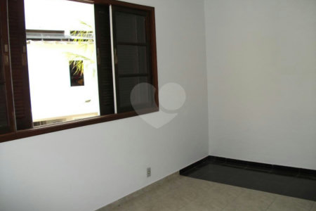 Excelente Sobrado à venda no Klabin -370 m2 construídos c/piscina - 3 Quartos/ 1 Suíte/10 Vagas