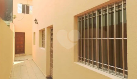 Casa à venda com 4 quartos, sendo 1 suíte, em Parque Fernanda, São Paulo, SP