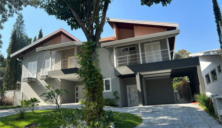 Casa à venda com 4 suítes no condomínio Jardim Paulista I, Vinhedo - SP