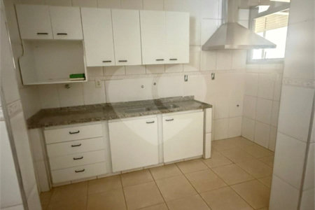 Apartamento à venda com 3 quartos, sendo 1 suíte, no Centro, Ribeirão Preto, SP