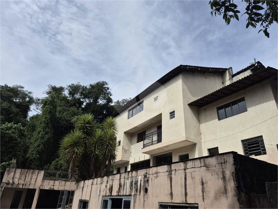 Casa à venda com 4 suítes no condomínio Associação Reserva das Hortênsias, Mairiporã - SP